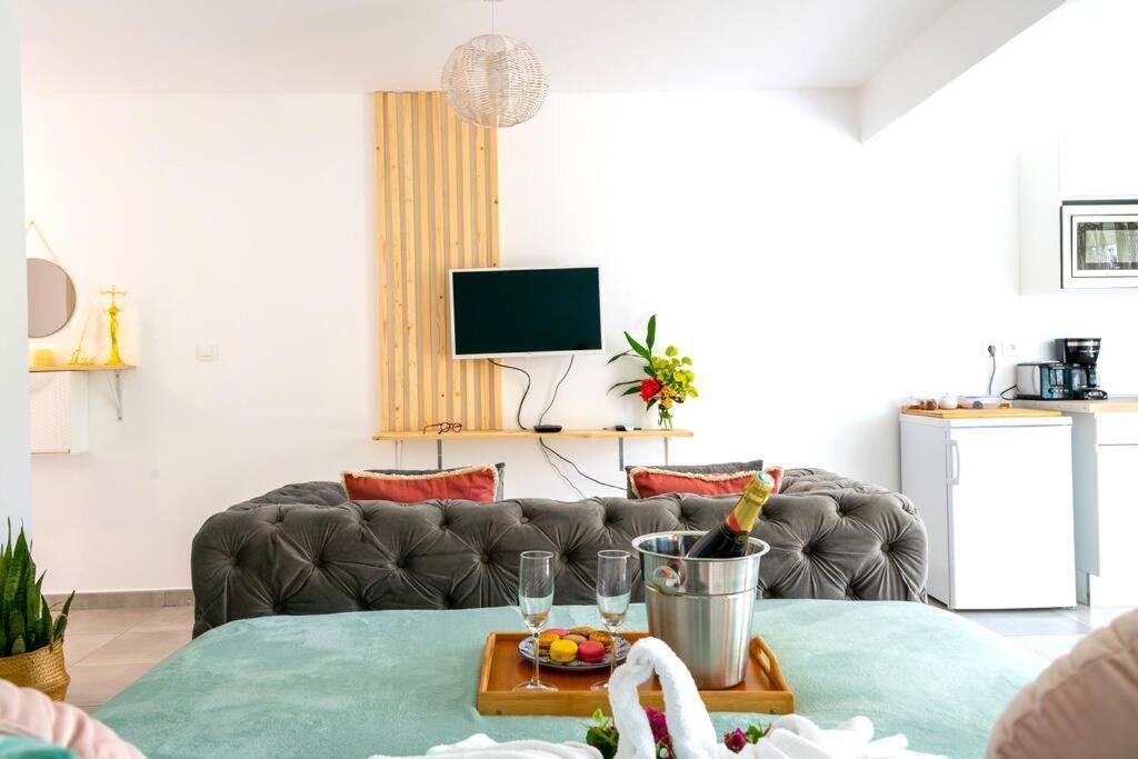 Ferienwohnung Nuage & Cocon, Jardin, Wifi Et Parking Prive Fort-de-France Exterior foto